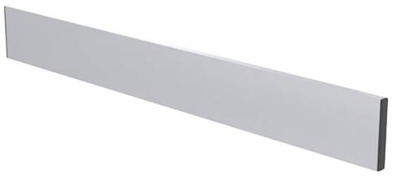 Profil métallique gris, rectangulaire, à surface lisse, représenté légèrement incliné de gauche à droite.