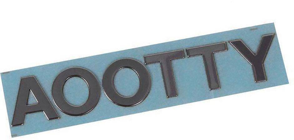 L'image montre le mot 'AOOTTY' en grandes lettres noires sur un fond bleu.