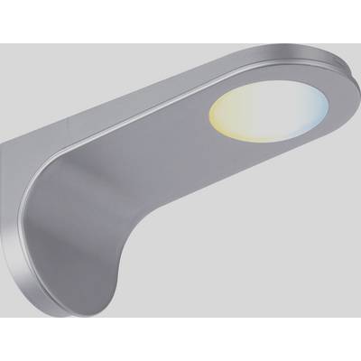 Un applique murale moderne, argentée, au design incurvé avec une émission lumineuse bicolore en bleu et jaune.