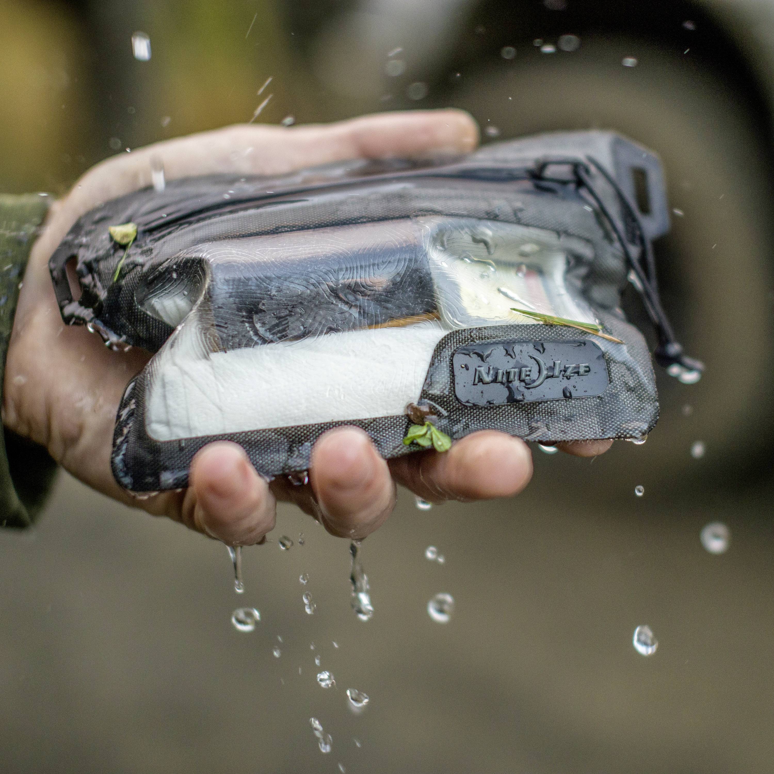 NITE Ize Portefeuille RunOff noir NI-ROW-09-R3-10