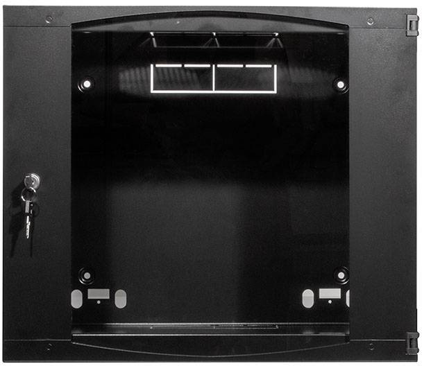Armoire métallique noire avec fenêtre en verre transparent et serrure. À l'intérieur, des canaux de câblage et des possibilités de fixation sont visibles.