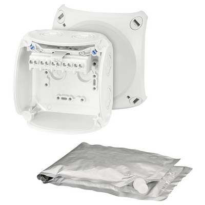 Un boîtier de distribution ouvert et vide avec des emplacements pour les connexions de câbles, à côté d'un sachet argenté scellé sur un fond blanc.