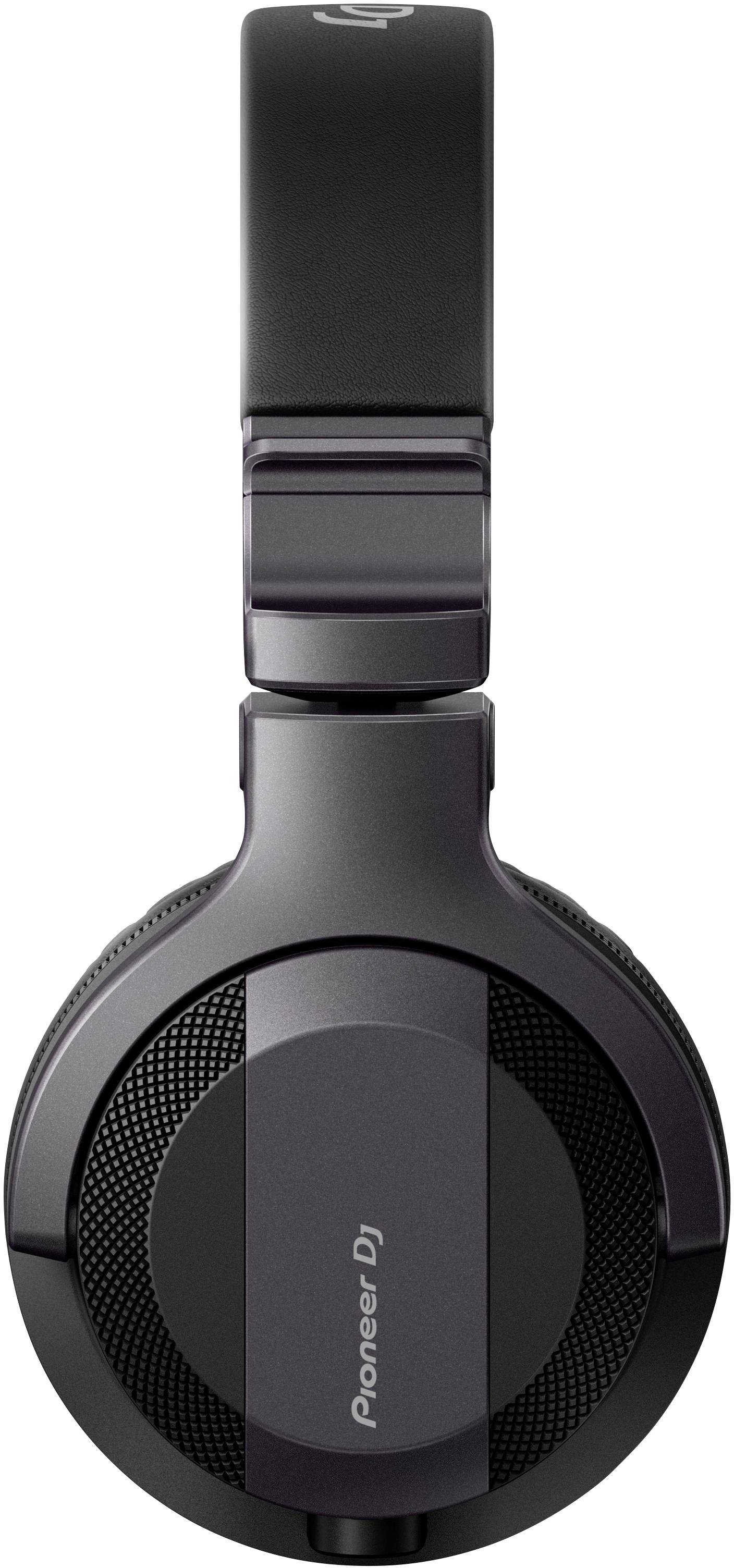Casque supra-auriculaire noir de la marque Pioneer DJ, photographié de face, avec des coussinets d'oreille rembourrés et un arceau réglable.