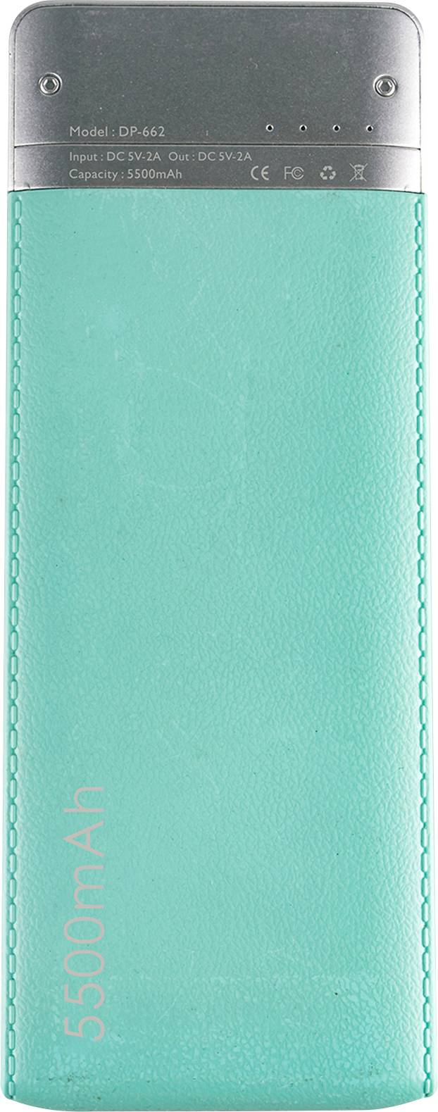 Powerbank en turquoise, modèle DP-652, avec une capacité de 5500mAh. Des spécifications techniques et des logos sont situés sur le dessus.