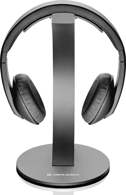 Des écouteurs noirs et rembourrés posés sur un support en métal, parfaits pour la reproduction audio.