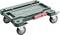 Chariot mobile vert avec logo Metabo, quatre roues, mécanisme de poussée rouge et deux poignées. Conçu pour les boîtes portables et les caisses à outils.