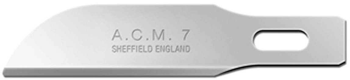 Lame en métal portant l'inscription 'A.C.M. 7 Sheffield England', tranchant incurvé, ouverture rectangulaire.