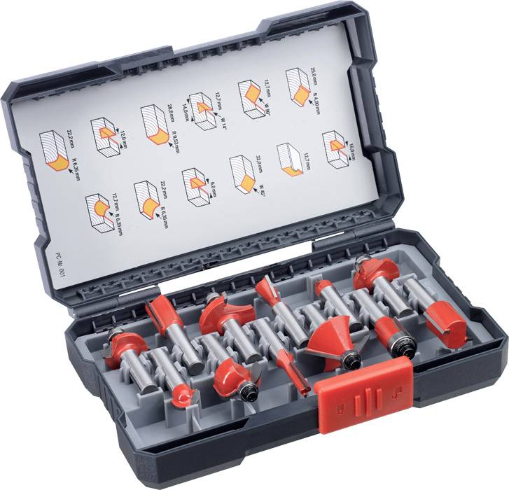 Une boîte à outils ouverte présente onze fraises de différentes formes, adaptées aux travaux sur bois.