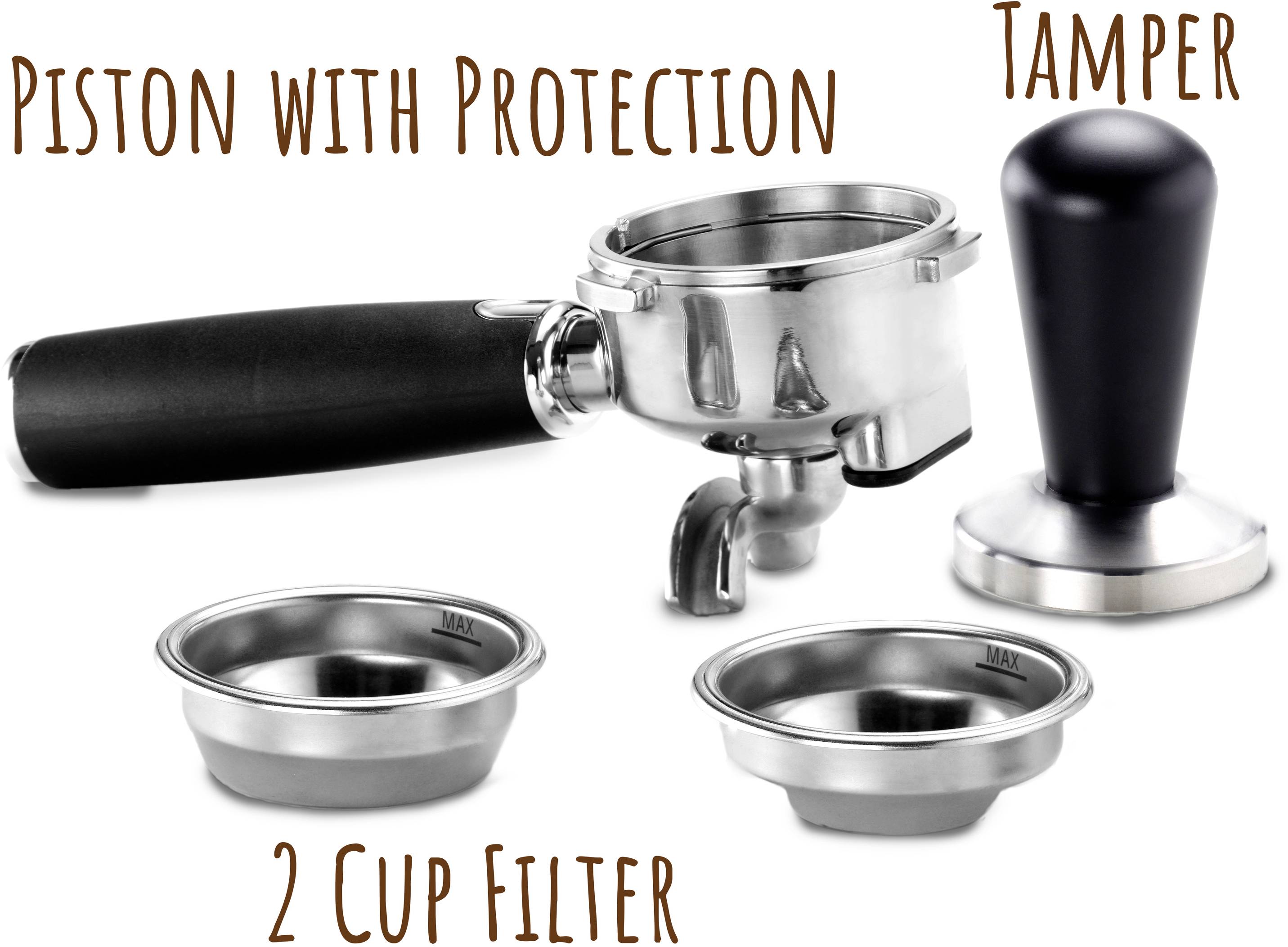 Un porte-filtre, un tamper et deux filtres. Texte : 'Piston avec protection', 'Tamper', '2 Filtres pour tasse'.