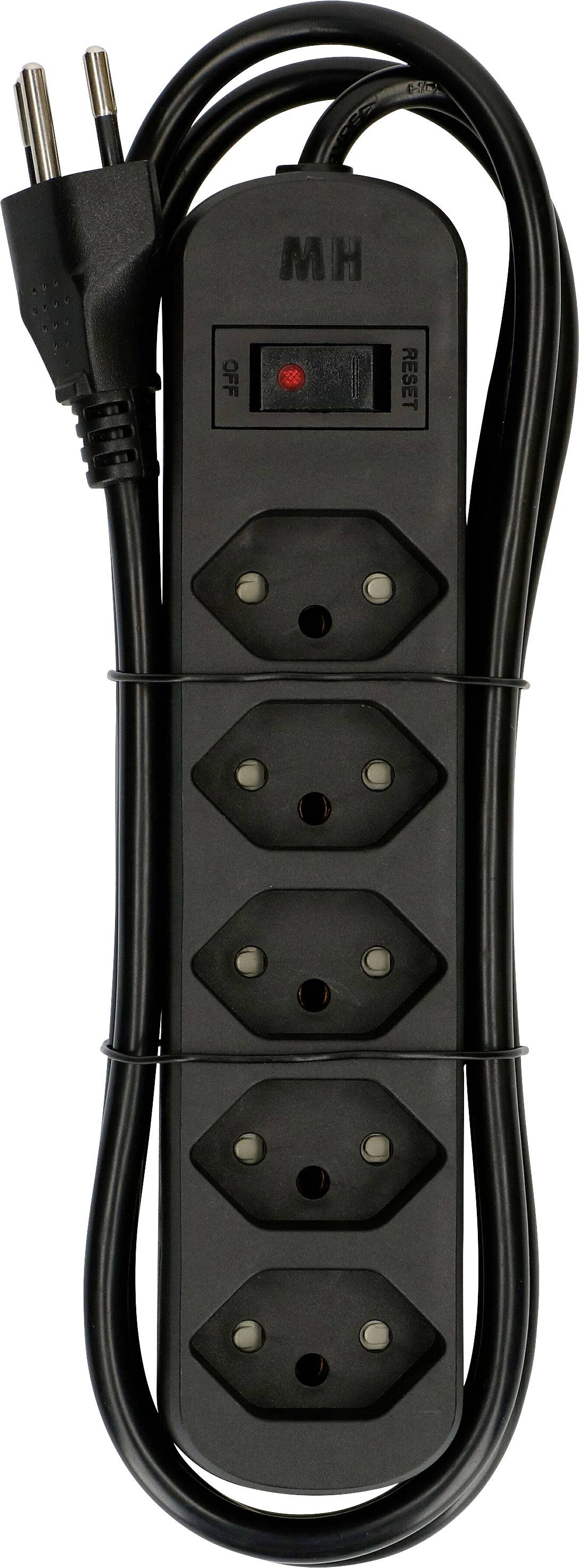 Multiprise noire à cinq emplacements avec un interrupteur marche/arrêt, enroulée d'un câble avec fiche.