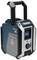 Radio portable Makita bleu et noir avec fonction Bluetooth et poignées robustes, adapté aux chantiers.