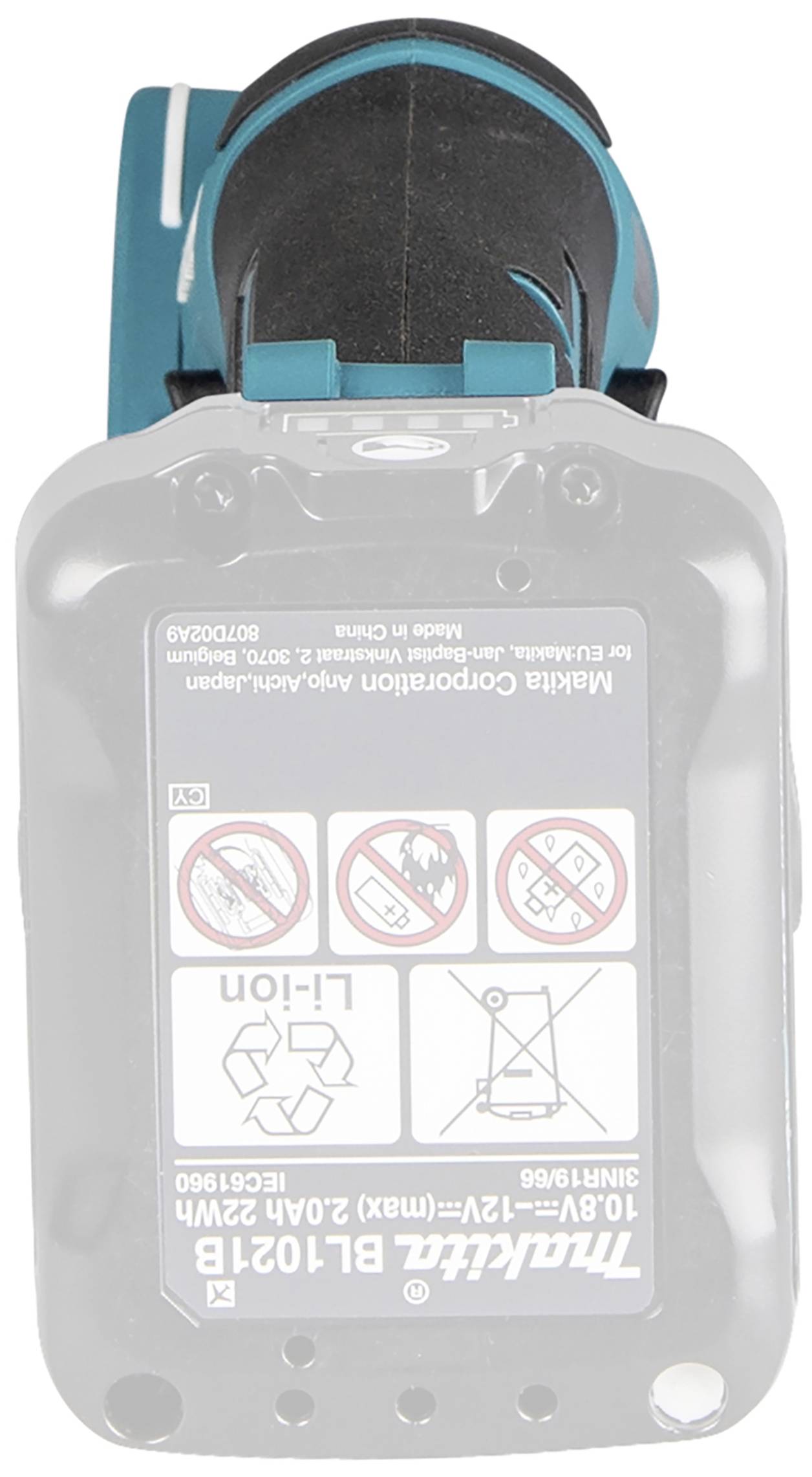 Une batterie étiquetée, affichant des consignes de sécurité et des symboles d'utilisation, tels que le bon positionnement et des avertissements.