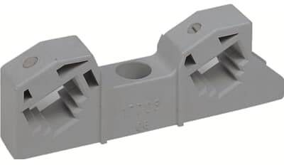 Barrette de connexion grise, en plastique, rectangulaire, à deux vis, adaptée pour la fixation de conducteurs électriques sur un rail.