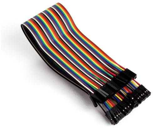 Ponts de connexion colorés avec 40 fils de différentes couleurs, adaptés aux tâches de câblage électronique et au prototypage.