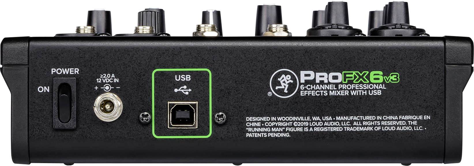Arrière d'une table de mixage audio avec connexion USB, interrupteur marche/arrêt, connexion 230V AC et logo de marque. Modèle : ProFX6v3, table de mixage 6 canaux.