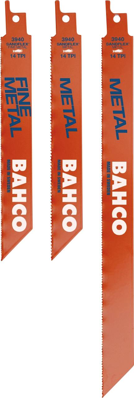 Trois lames de scie rouges de la marque 'Bahco' pour métal fin. Chaque lame est marquée 'METAL' et '14 TPI', adaptée aux travaux métalliques.