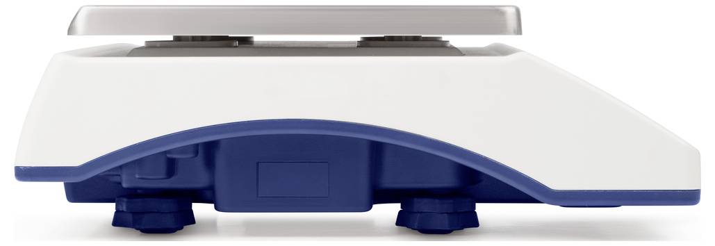 Une balance numérique bleue et blanche, vue de côté. C'est un appareil de laboratoire utilisé pour mesurer avec précision de petites masses.