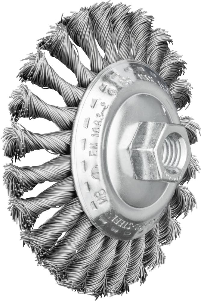 Embout à brosse métallique avec poils de fil torsadés et écrou hexagonal, adapté pour le nettoyage des surfaces métalliques.