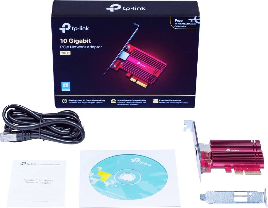 Emballage du TP-Link 10 Gigabit PCIe Adaptateur réseau, adaptateur, câble, CD de pilotes et manuel sur fond blanc.