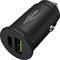 Chargeur de voiture noir avec deux ports USB, dont un est mis en valeur en vert ; le logo de la marque est visible sur le côté.
