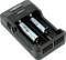 Un chargeur noir avec un emplacement pour deux piles AA, dont une est étiquetée 'Li-Ion AA 800mAh'.