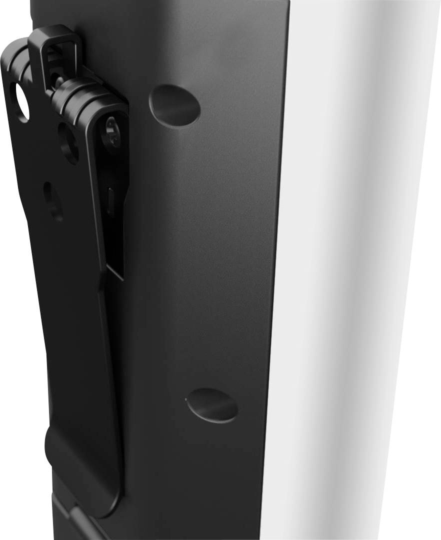 Gros plan d'une charnière noire sur un appareil blanc, probablement partie intégrante d'un produit technique ou d'un meuble.