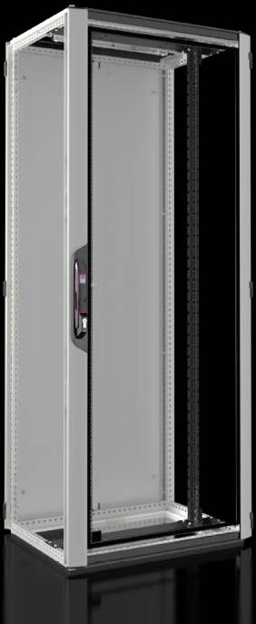 Un rack serveur vide avec une porte en verre et un cadre en métal est installé sur un fond noir réfléchissant.