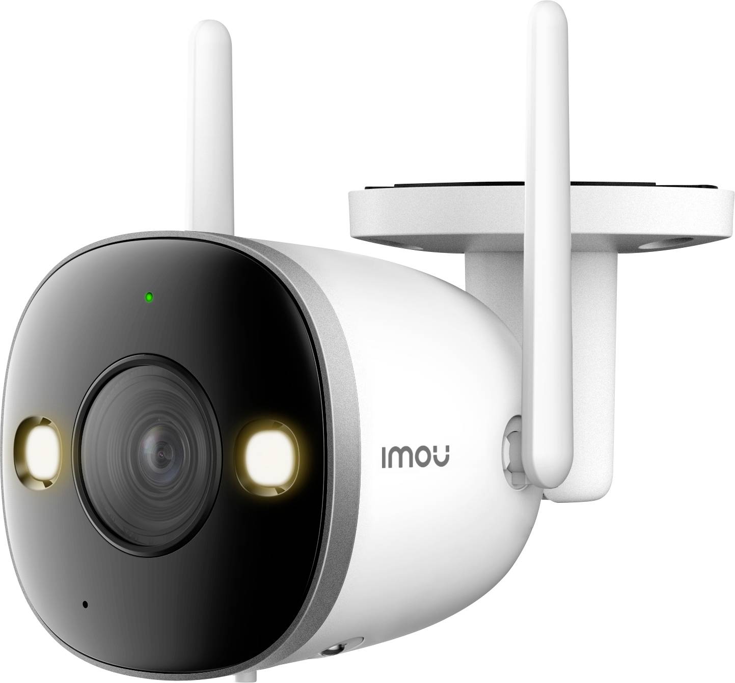 Caméra de surveillance fixée au mur, équipée de deux antennes et de la fonction vision nocturne.