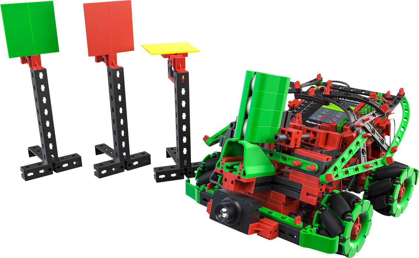 Un véhicule robotique équipé de capteurs s'approche de trois panneaux colorés. Les panneaux sont rouge, vert et jaune, montés sur des supports noirs.