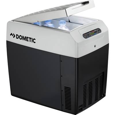 Une glacière électrique portable de la marque Dometic avec le couvercle ouvert. À l'intérieur, on peut voir des bouteilles d'eau.