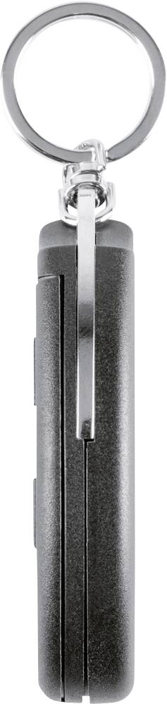 Porte-clés argenté avec un pendentif rectangulaire noir en métal, vue de côté.