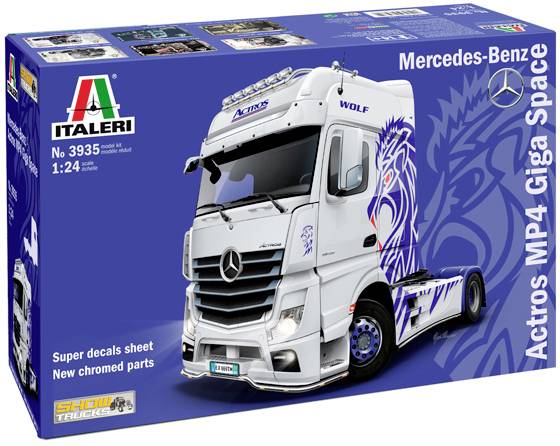'Maquette d'un Mercedes-Benz Actros MP4 Giga Space par Italeri. Comprend une planche de décalcomanies super détaillées et de nouvelles pièces chromées. Échelle 1:24.'