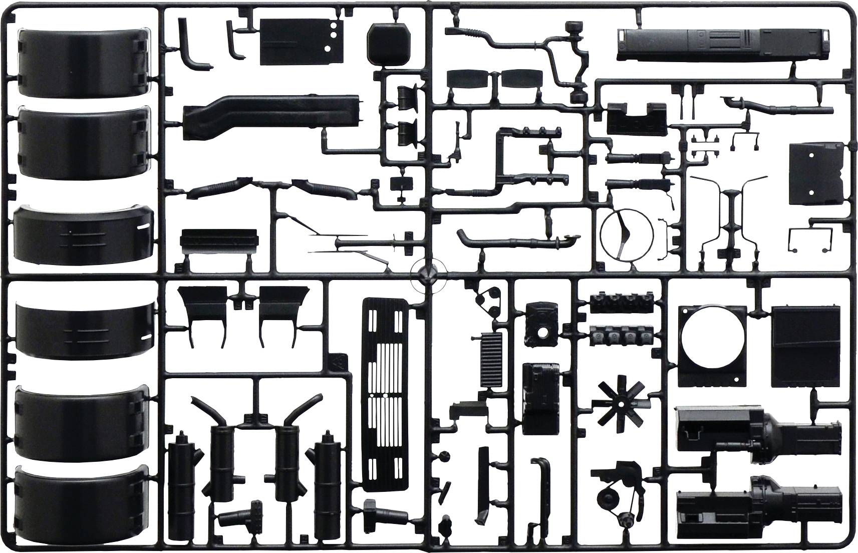 Un cadre moulé avec de nombreux petits composants destinés à la modélisation. Les pièces sont noires et de formes variées.