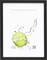 Une pomme verte est entourée d'un éclaboussement d'eau. Un logo est visible en bas à gauche, un code QR à droite.
