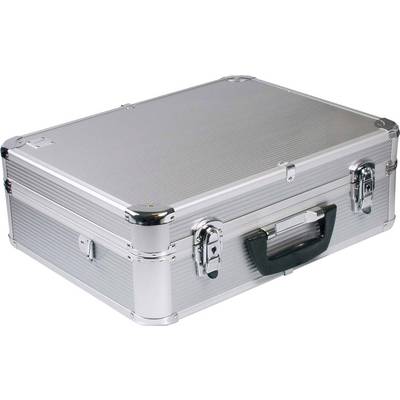 Valise en aluminium argenté avec poignée noire et serrures métalliques, posée sur une surface lisse.