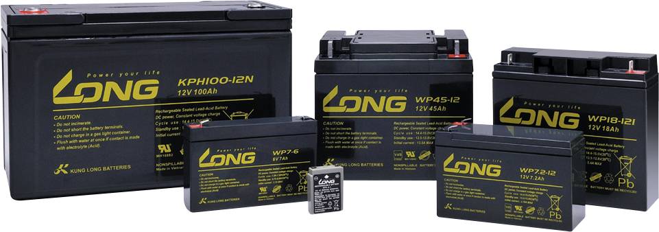 Cinq batteries rechargeables de différentes tailles et capacités, dont des modèles de 12V et 100Ah. Toutes sont de la marque Long.