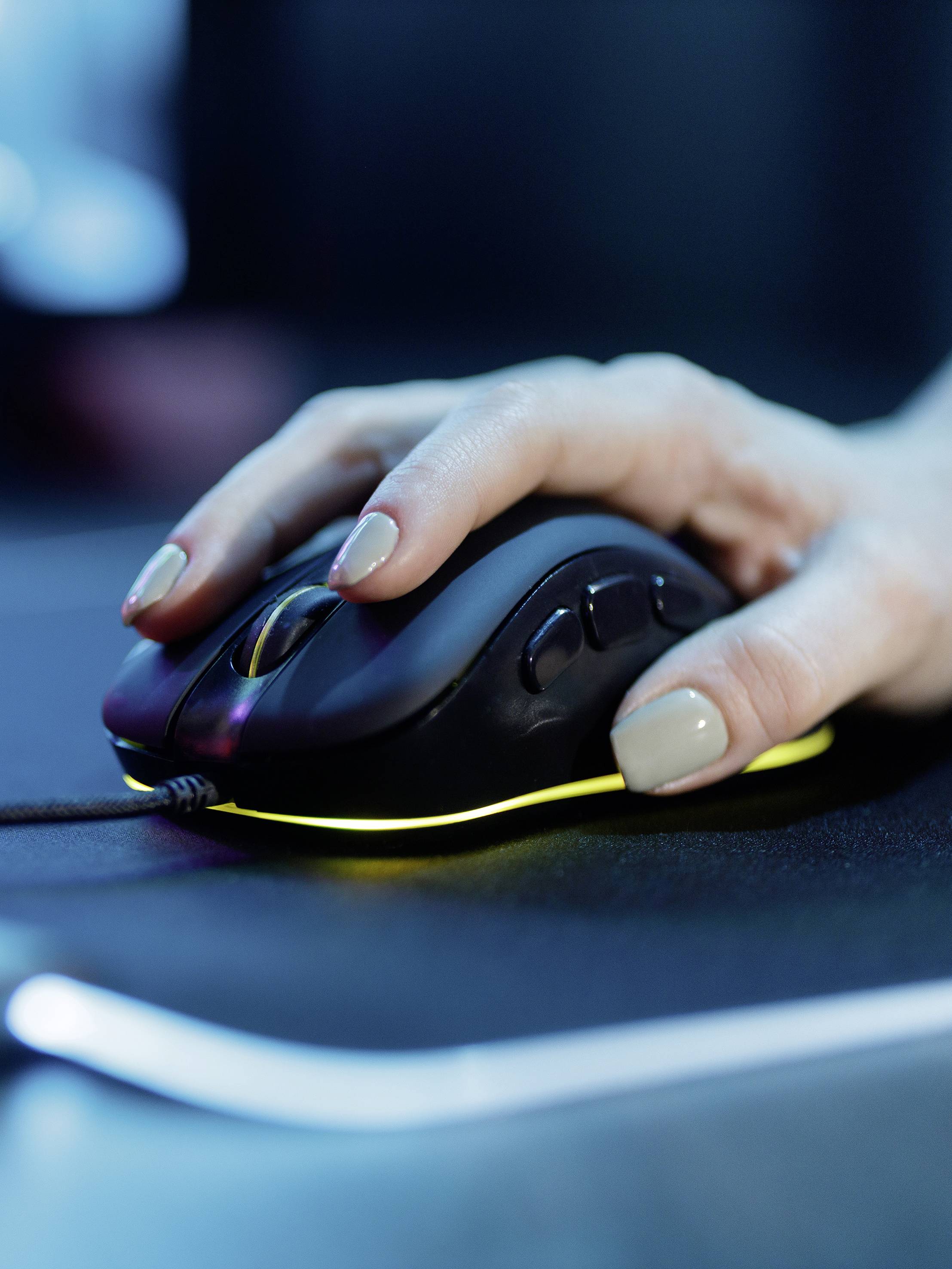 Surefire Gaming Condor Claw Souris de gaming USB optique noir 8 Boutons 800 dpi, 1600 dpi, 2400 dpi, 3200 dpi, 4800 dpi,-8