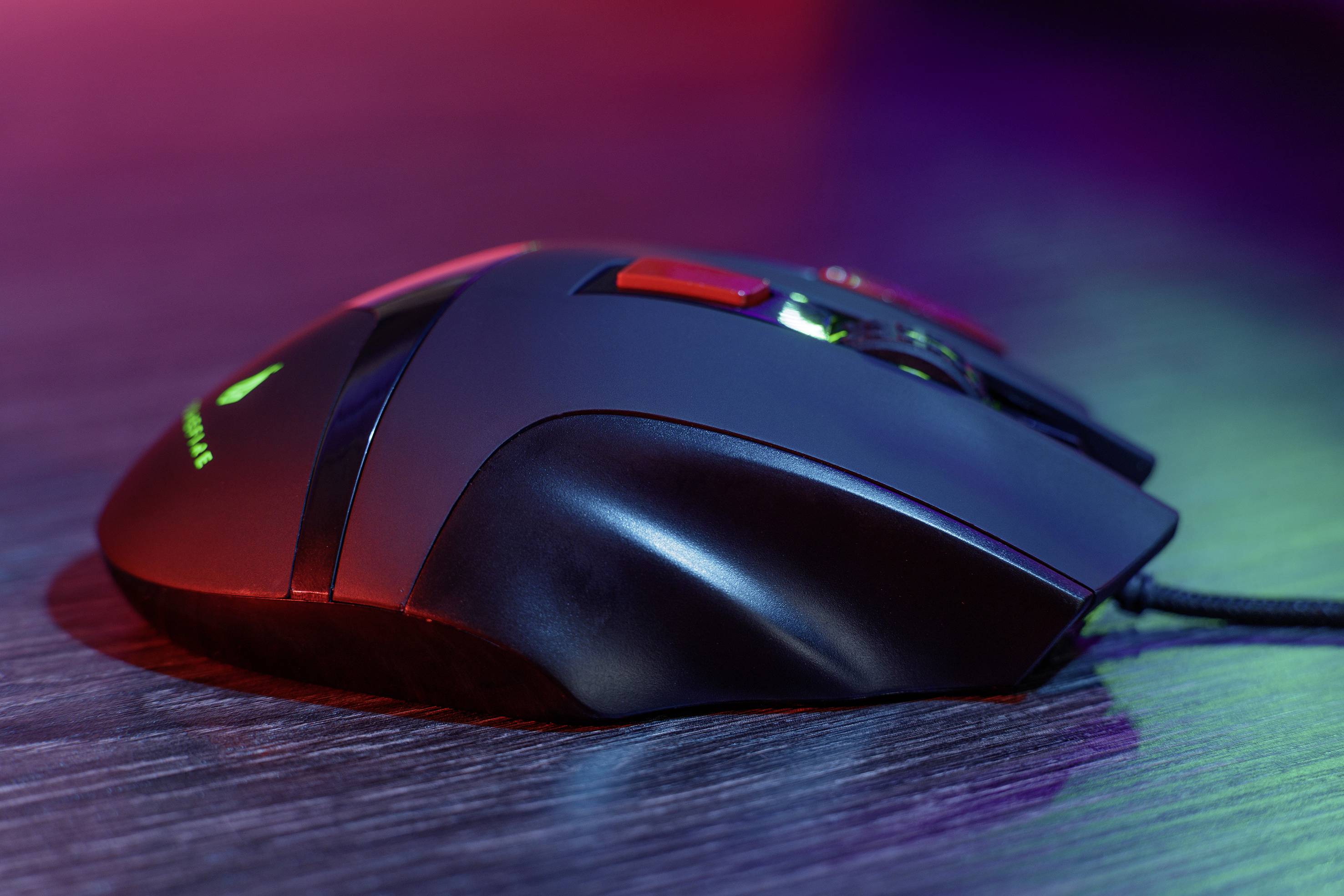 Surefire Gaming Eagle Claw Souris de gaming USB optique noir/rouge 9 Boutons 600 dpi, 800 dpi, 1200 dpi, 1600 dpi, 2400 -2