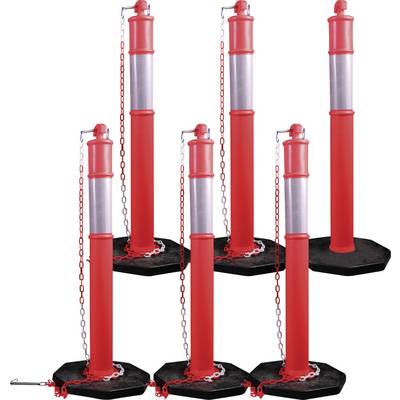 Six poteaux de signalisation rouges avec des chaînes et des bases noires, disposés en deux rangées.