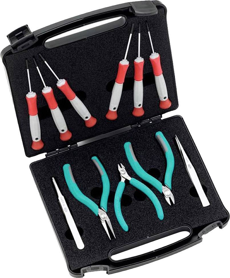 Une mallette à outils contenant trois paires de pinces vertes et cinq tournevis à poignées rouges, rangés dans des découpes de mousse.