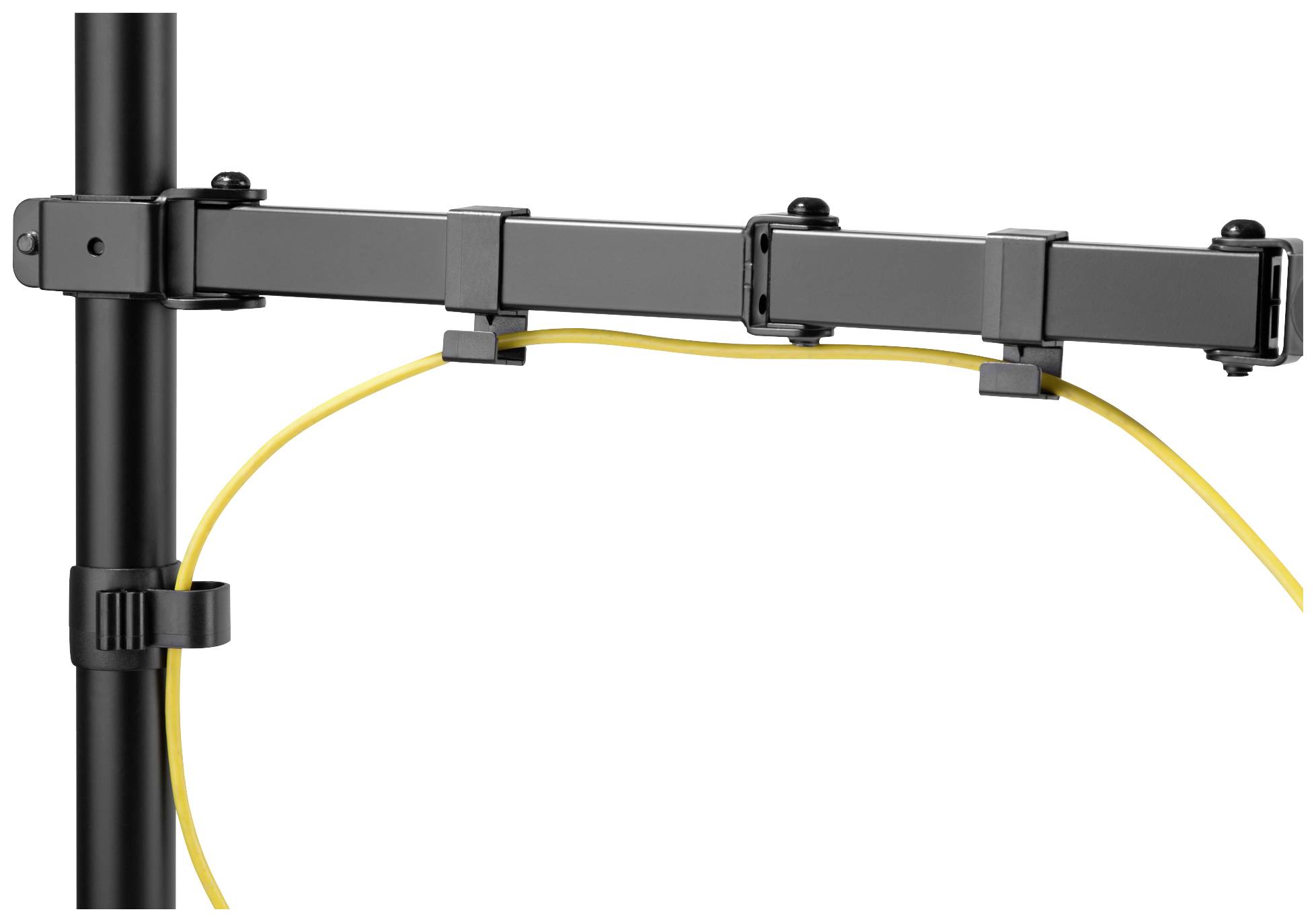 Un système de gestion de câbles avec un câble jaune fixé à un support vertical ; assure un acheminement des câbles organisé.