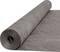 Image d'un grand rouleau de textile non tissé gris.