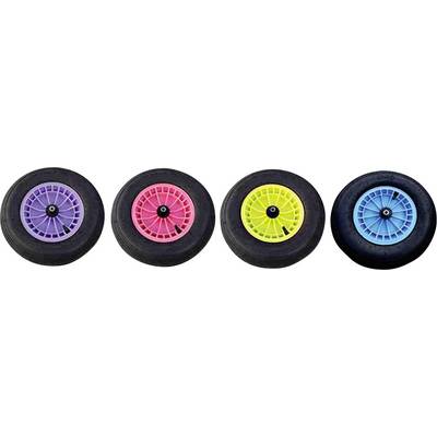 Quatre roues en plastique colorées : violette, rose, jaune, bleue. Chaque roue a un pneu noir et un moyeu coloré avec des rayons.