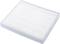 Un filtre à air rectangulaire blanc à surface plissée, probablement destiné aux purificateurs d'air ou aux systèmes de chauffage, ventilation et climatisation (CVC).