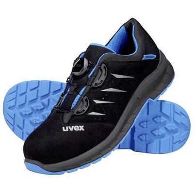 Chaussure de sécurité noire avec des accents bleus et laçage spécial ; semelle antidérapante bleue ; marque 'uvex' visible.