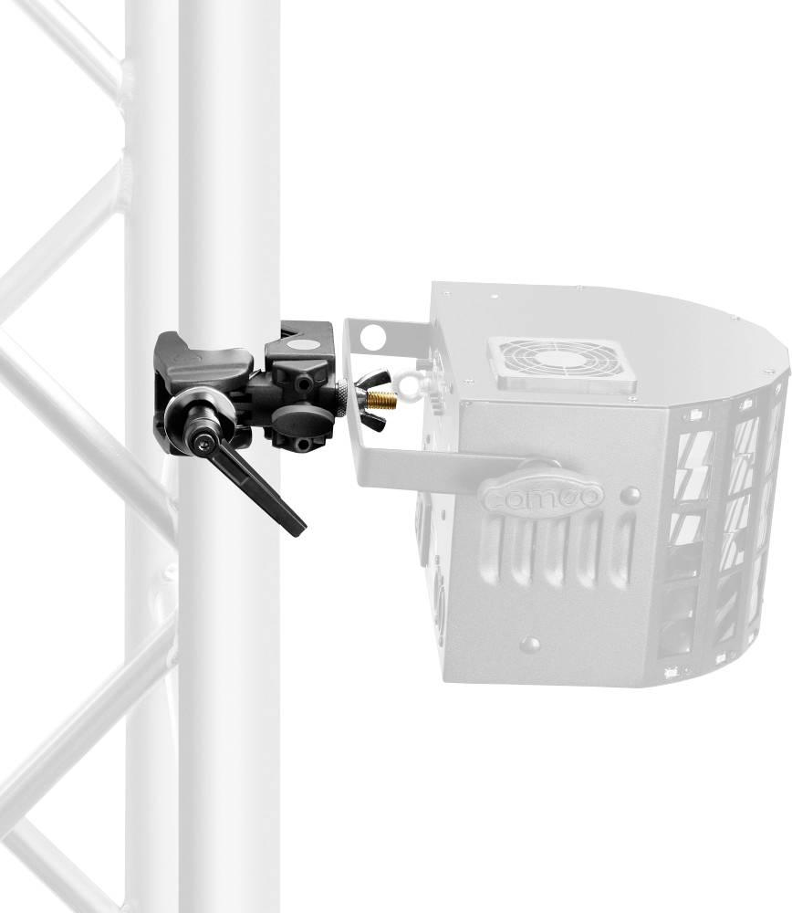 Un support métallique blanc en forme de tige, équipé d'un bras de montage noir fixé, qui maintient un dispositif technique.