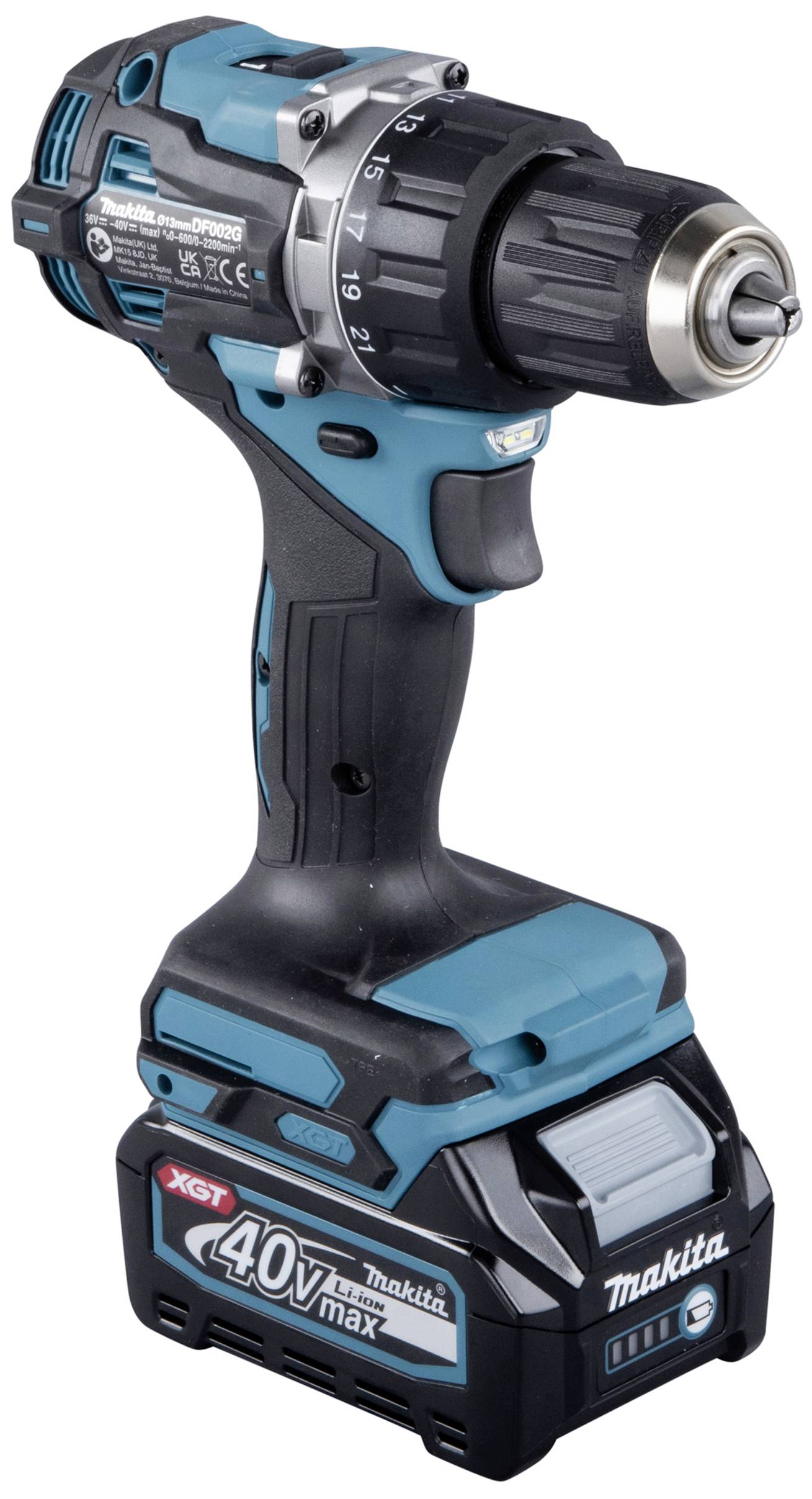 Un perceuse-visseuse sans fil bleu-noir Makita, modèle XGT 40V MAX, avec poignée ergonomique et réglage du couple.