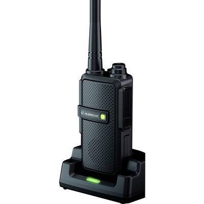 Un talkie-walkie noir avec antenne est placé dans sa station de charge. Un voyant vert est allumé sur l'appareil. Marque : Albrecht.