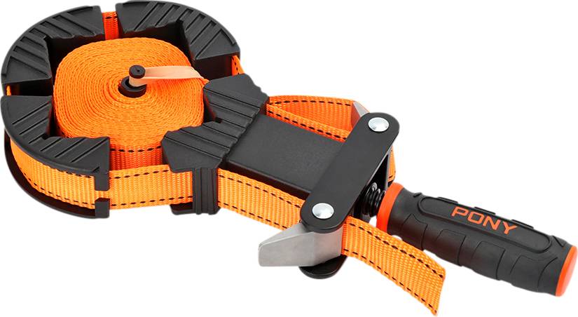 Un enrouleur de sangles avec un design noir et orange, portant la marque 'PONY' sur la poignée, conçu pour l'enroulement sécurisé des sangles.