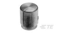 Bouton cannelé métallique, cylindrique, de couleur argent, pour appareils électroniques ou mécaniques.